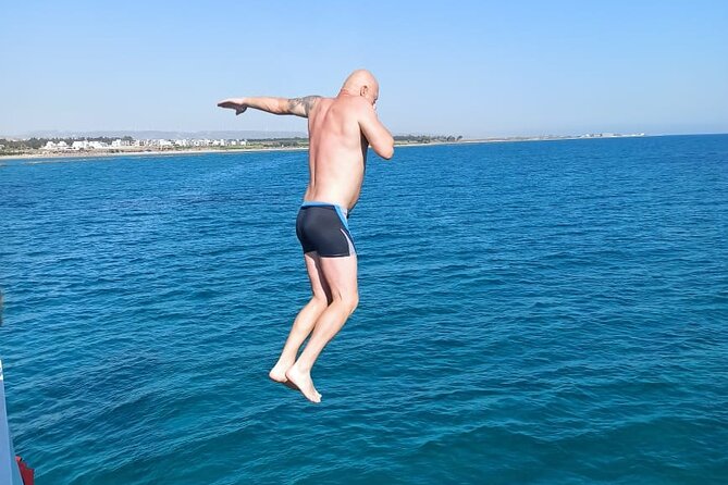 2.5 hour Glass Bottom Boat Trip, Snorkeling, Sliding and Fun - Price and What You Really Get for $36.20