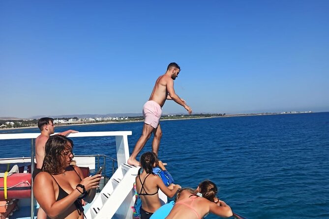 90-Minutes Glass Bottom Trip With Quick Dip - Key things to know before you go