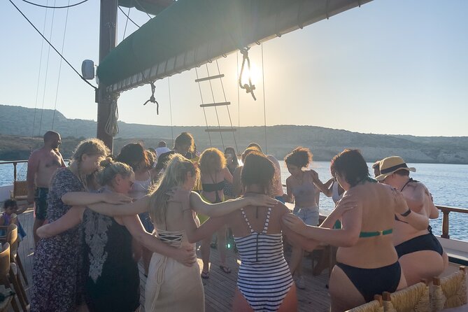 Aerosa Sunset Afternoon Guided Cruise with Dinner in Cyprus - Fig Tree Bay Dinner: Buffet, Drinks, and the Evening Show
