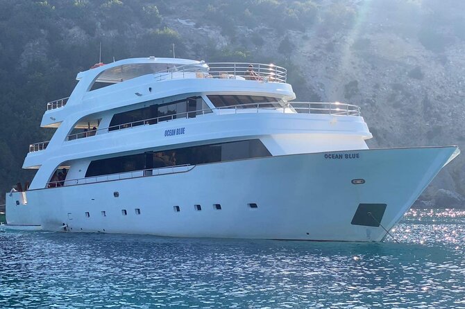 Blue Lagoon: 3 Hours Afternoon Cruise with transfer from Paphos - Canoe included: a little extra activity during the water time