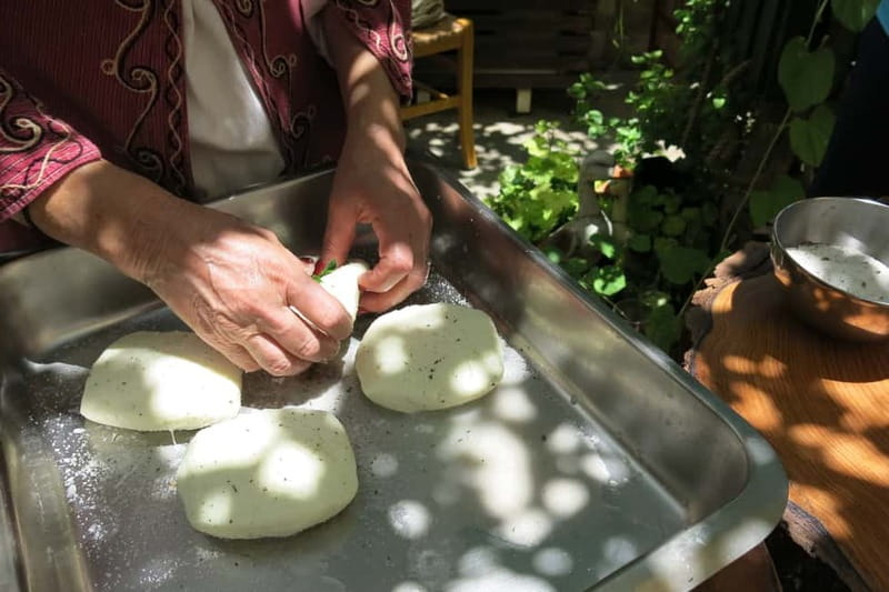 Cyprus: Mountain Towns and Cheesemaking Day Trip with Brunch - Halloumi and anari: the workshop that makes the food stick