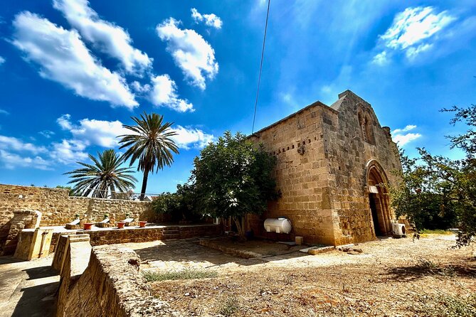 Explore Famagusta and Varosha with Private Guide - Air-conditioned vehicle, bottled water, and what to bring