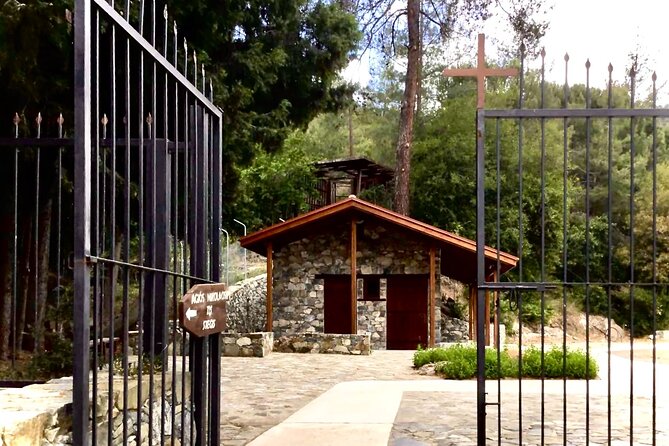 Full-Day Tour UNESCO Churches and Kalopanayiotis in Cyprus - UNESCO Churches and Kalopanayiotis from Larnaca: what this day is really about