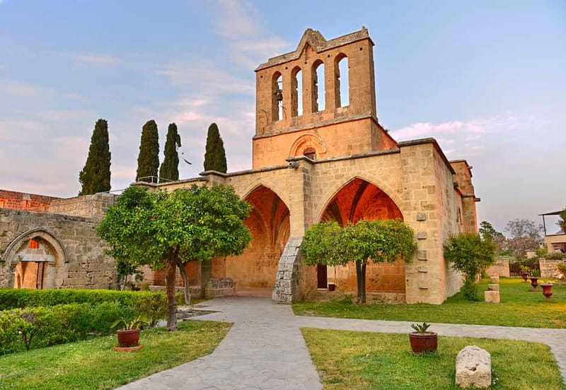 Kerynia and Nicosia with a Polish-speaking Guide - Nicosia stop: Büyük Han and why this courtyard matters