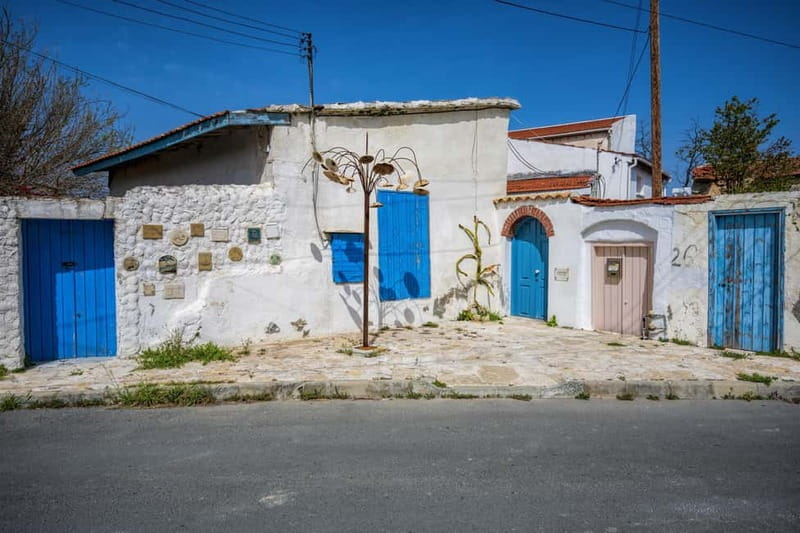 Larnaca: Private Walking Tour of the City with a Local Guide - Finikoudes Promenade, Your Built-In Reset