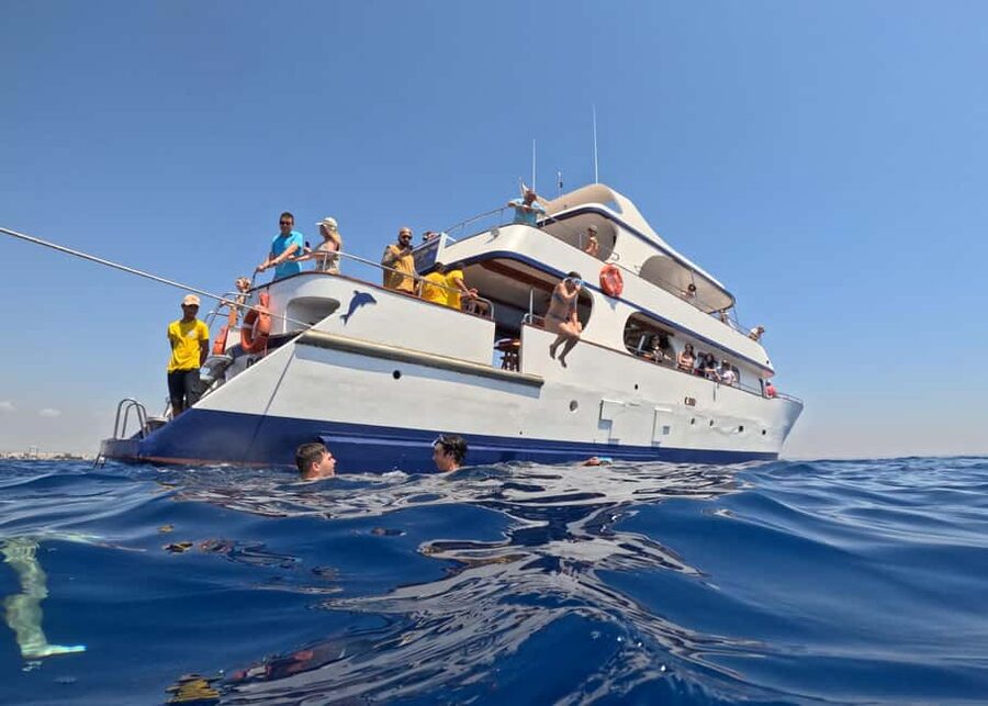 Larnaca: Relaxing Cruise with Fishing and BBQ Lunch - Drinks, Staff, and the Overall On-Board Mood