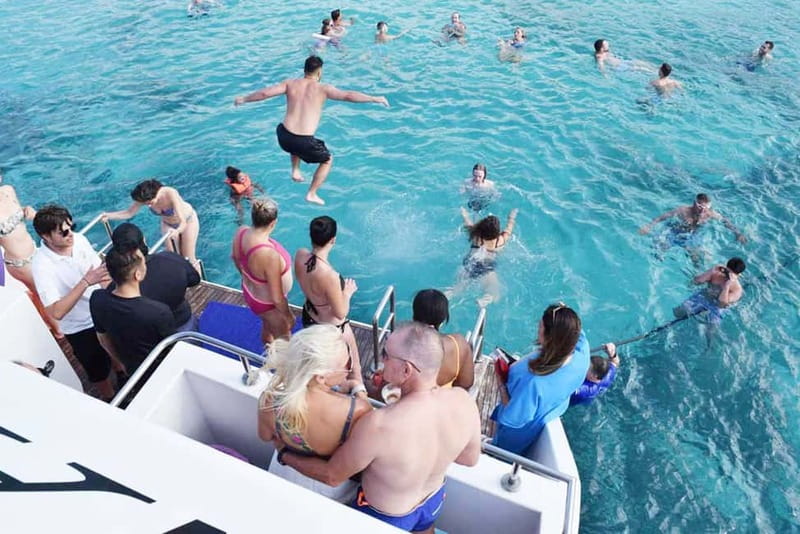 Latchi: Nafsika II Boat Cruise to the Blue Lagoon - Food, wine, and the onboard bar: included value plus easy extras