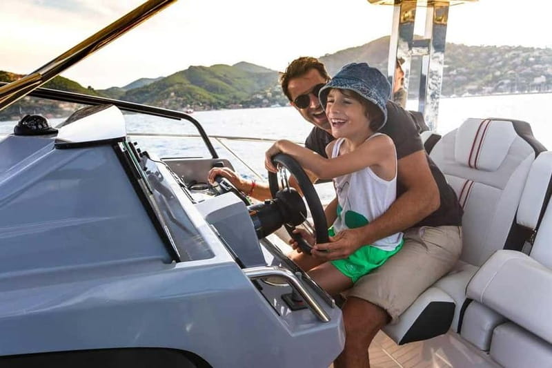 Latchi: Private Yacht Charter on Latchi Oasis - Speed, Comfort, and Sea State: What 20 Knots Really Means