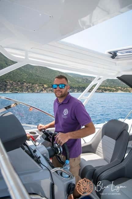 Latchi: Private Yacht Charter on Latchi Pearl - Food, Drinks, And The Free-Time Comfort Factor