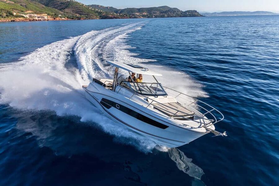 Latchi: Yacht Charter Safari in the Akamas - Cruising the Akamas Peninsula: What the Sail Time Does for You