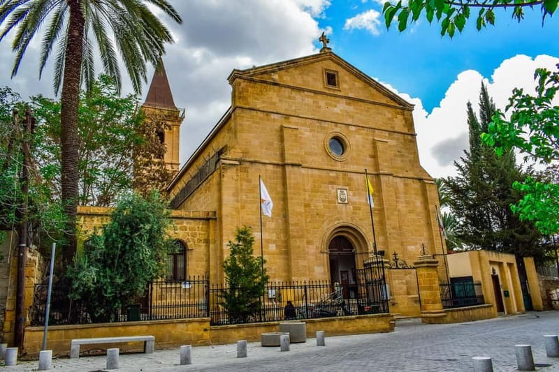 Nicosia: Private City Discovery Walking Tour - Nicosia’s division, explained street by street