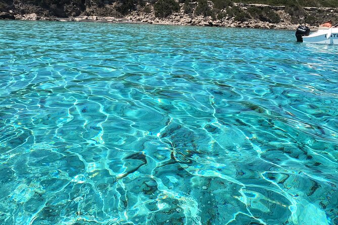 No Licence Luxury Self Drive Boat to Blue Lagoon + masks&snorkels - Your private boat setup: what makes the day feel “luxury” on water