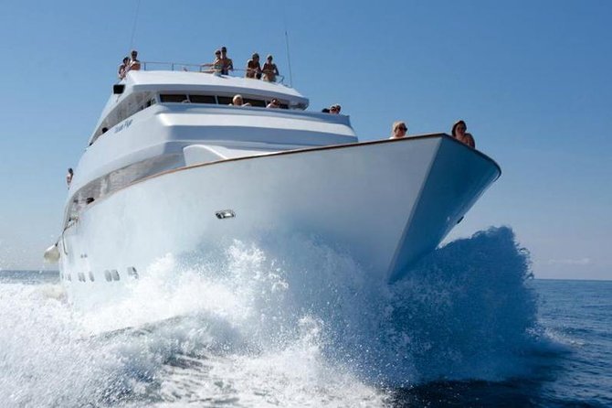 Ocean Flyer VIP Cruise from Paphos Adults Only - Lunch buffet with open bar cocktails: the day’s easiest win