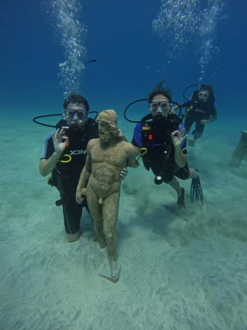 Open Water Course Scuba Diving - Classroom to Setup: Safety Protocols and Equipment Use That Click