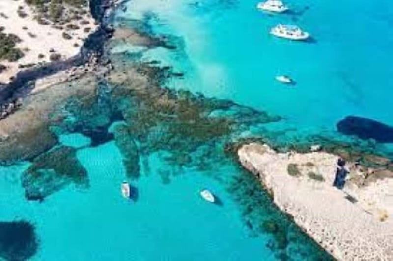 Pafos,Blue Lagoon,Latchi,day trip, coach boat+waterslide. - How the day starts in Paphos, with A/C and quick handoffs