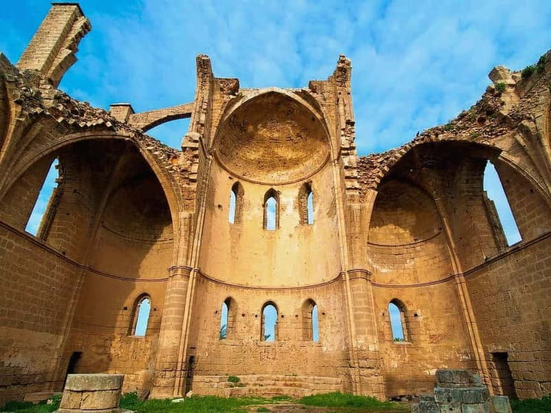 Paphos: Famagusta, Salamis & Varosha Full-Day Tour - Othello Castle: a Lusignan fortress with literary afterlife