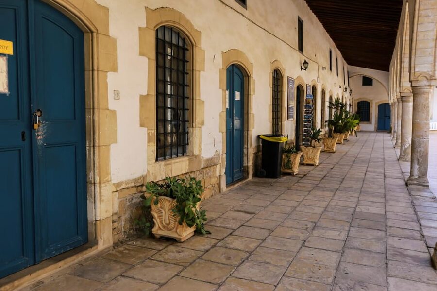 Paphos: Larnaca & Divided Nicosia Sightseeing Tour - Nicosia After the Green Line, Ledra Street, and Cultural Fusion