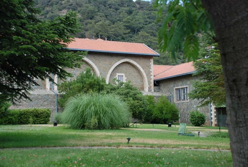Paphos: Troodos-Kykkos Land Rover Treasure Jeep Safari - Troodos Waterfalls and the summer reset