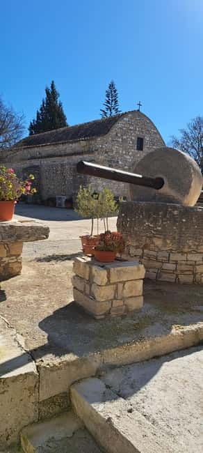 Paphos: Troodos Mountains Jeep Tour with Wine Tasting - Key Highlights at a Glance