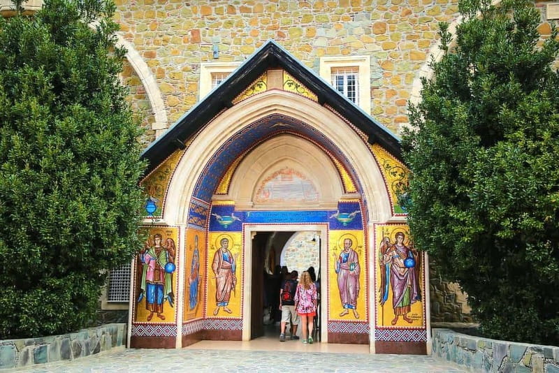 Paphos: Troodos, Omodos & Kykkos Monastery Full-Day Tour - Omodos village walk and Timios Stavros Monastery