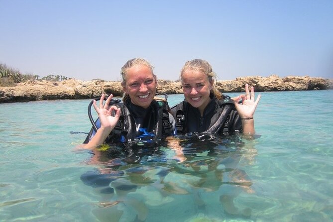 Private Discovery Dive + Photos & Videos - Green Bay Beach: your first underwater swim, fish included (and sea turtles possible)