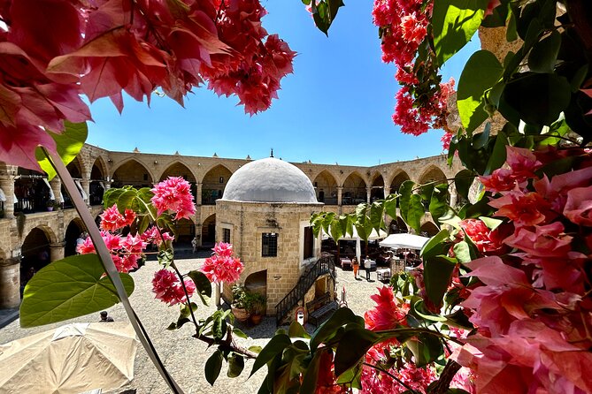Private guided Tour of Nikosia Oldtown with Border Crossing - Key highlights to look for