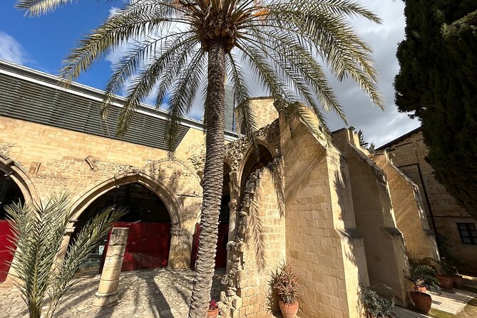 Private guided Tour of Nikosia Oldtown with Border Crossing - Bandabuliya Municipal Market, British-era cover and Art Deco style