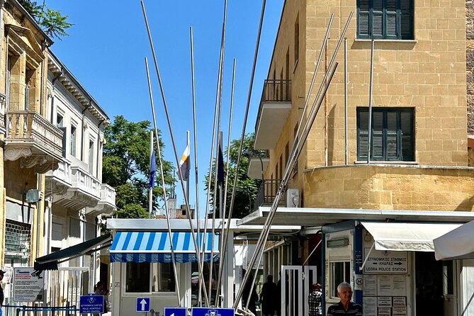 Private guided Tour of Nikosia Oldtown with Border Crossing - Panagia Chrysaliniotissa and the south-side border context