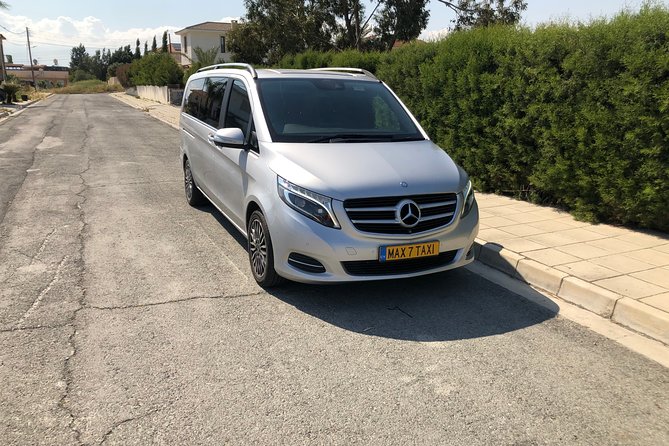 Private Transfer from Nicosia to Larnaca Airport in 6 seater Taxi - Inside the 6-seater ride: what private means in real life