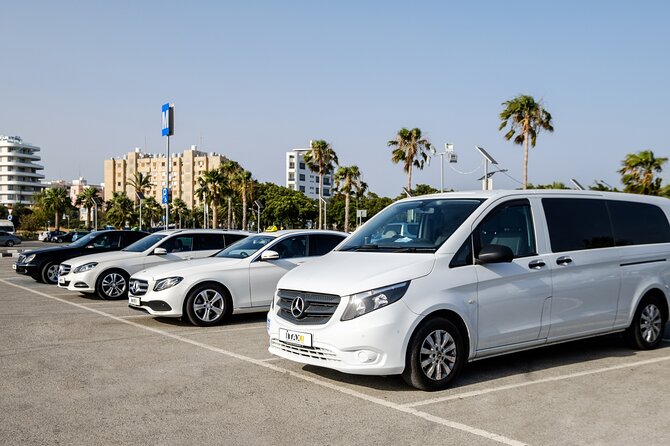 Private Transfer: Larnaca Airport to Larnaca District 1-14 pax - Finding your driver fast, and what to do if you can’t