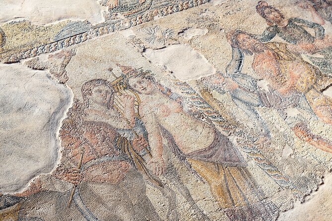 Private Walking Tour of Paphos - Saranta Kolones Castle, forty columns in a quick hit