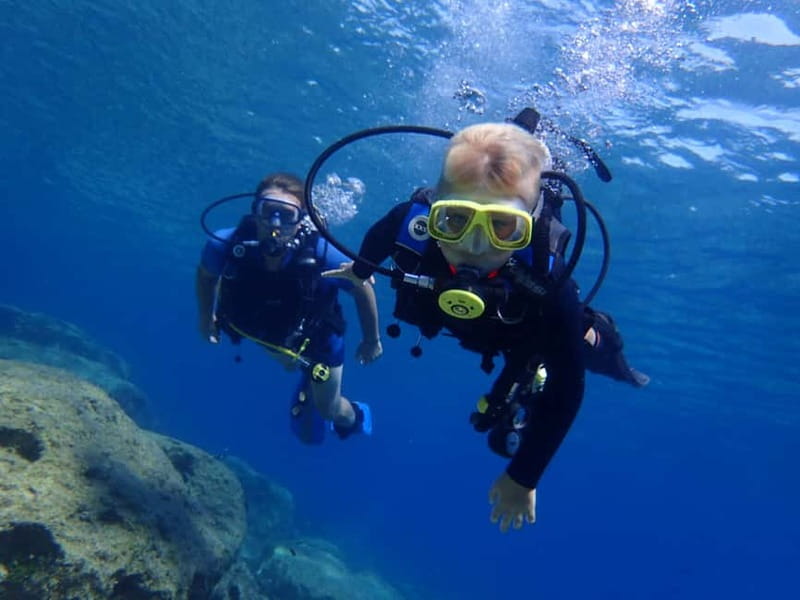 Protaras: Bubblemaker Diving Course & 2-Meter Dive - The first 20 minutes: classroom basics that actually help
