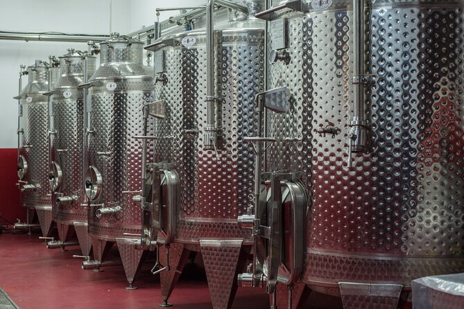 Shared Monolithos Boutique Winery Tour - Who should book the Shared Monolithos Boutique Winery Tour