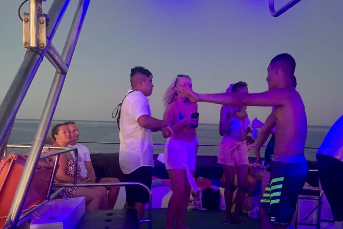 The Original 80/90's & DJ Sunset Cruise - ADULTS 16+ - The 80s/90s DJ Boat Vibe: Party Energy Without Overthinking It