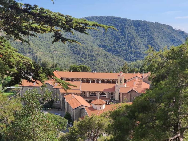 Troodos Villages and Kykkos Monastery from Paphos in Polish - Tzelefos Bridge stop and breakfast: the best first photo opportunity