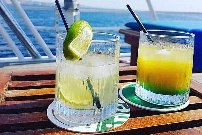 Wave Dancer Half Day BBQ Cruise - All Inclusive - BBQ lunch and seasonal fruit: why the food is the real value