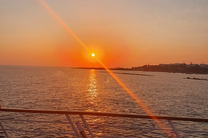 Wave Dancer Sunset BBQ Cruise - Price and drinks: keep the budget sane