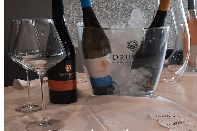wine tasting at your villa - Equipment and Comfort: Glasses, Decanter, Ice Box, Zero Work